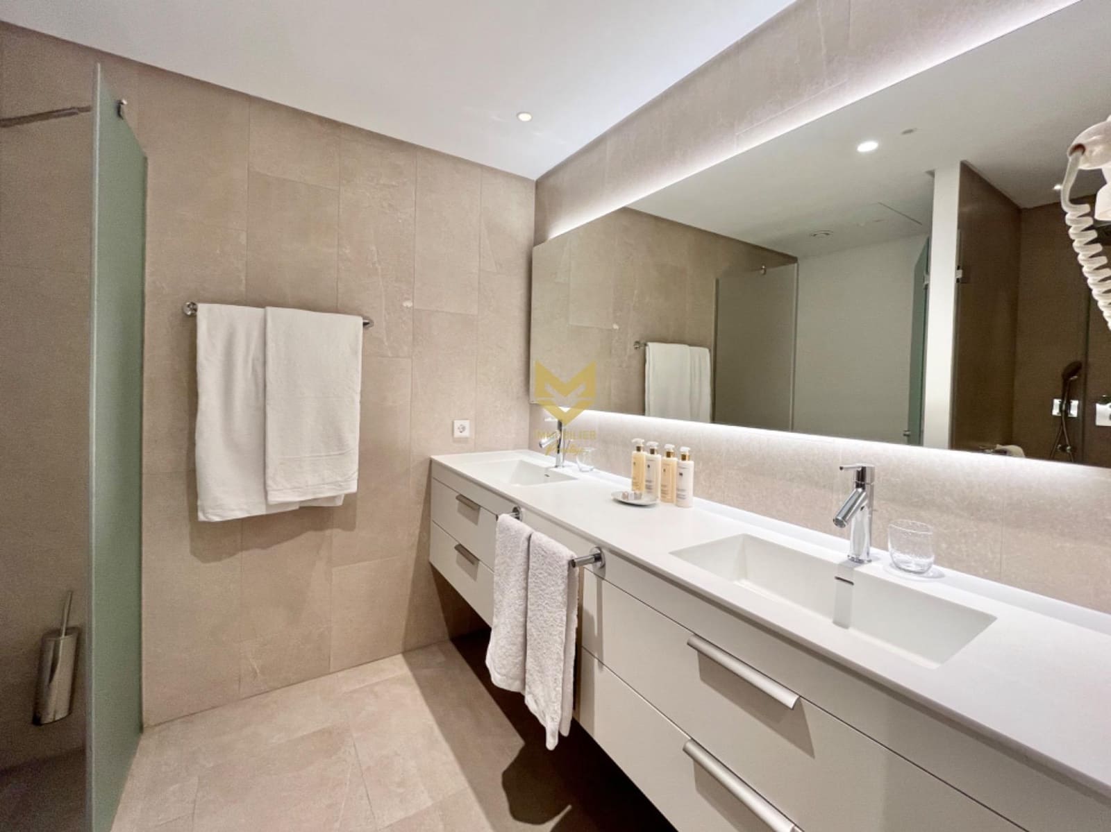 2 bedroom Apartment for sale in Guia de Isora - € 980,000 (Ref: 9934350)