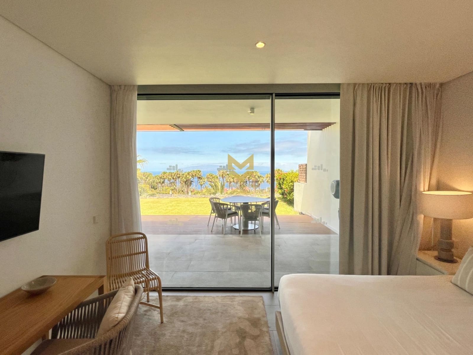 2 bedroom Apartment for sale in Guia de Isora - € 980,000 (Ref: 9934350)
