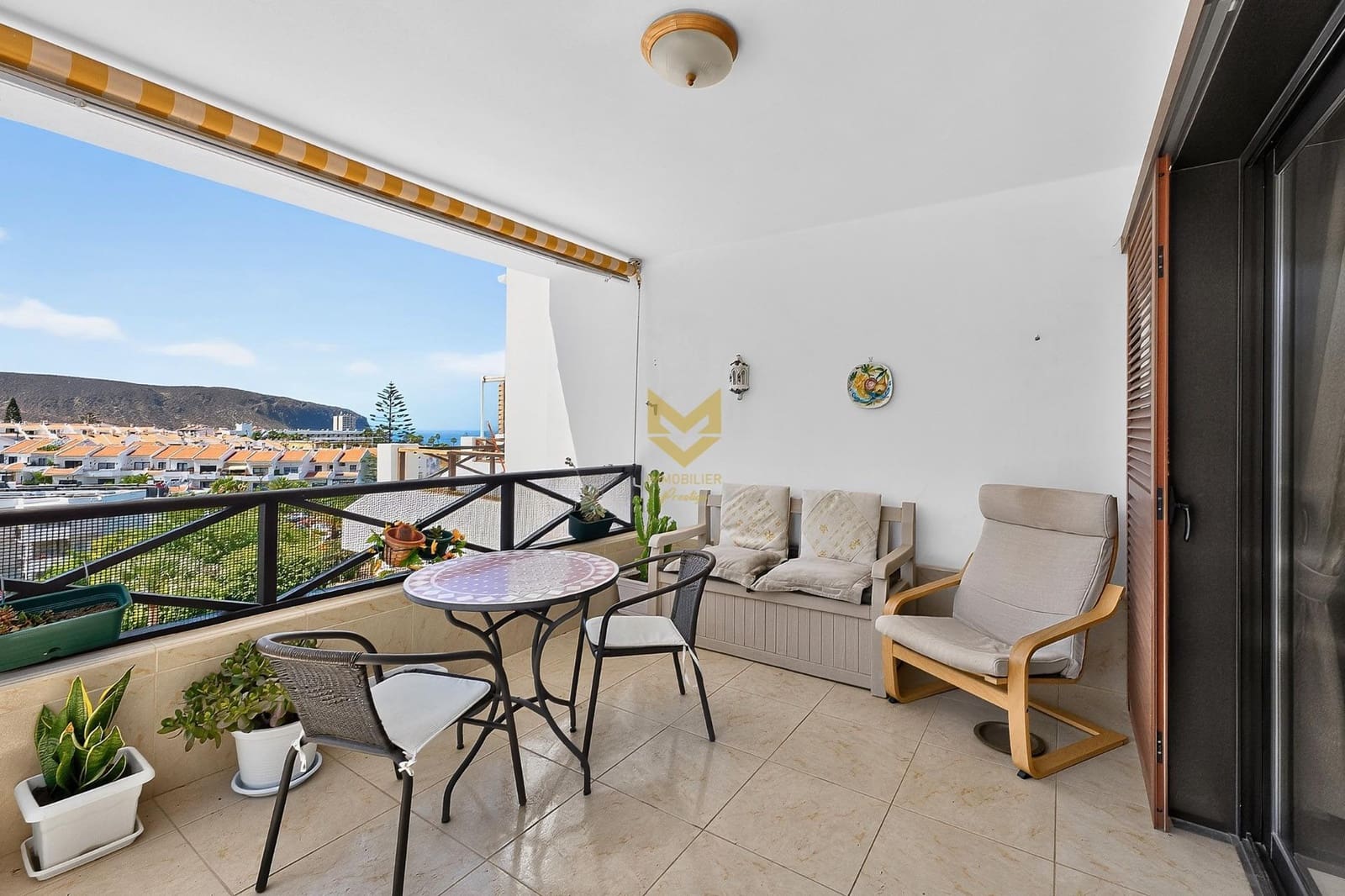 1 makuuhuone Huoneisto myytävänä paikassa Los Cristianos mukana uima-altaan - 350 000 € (Ref: 9943679)