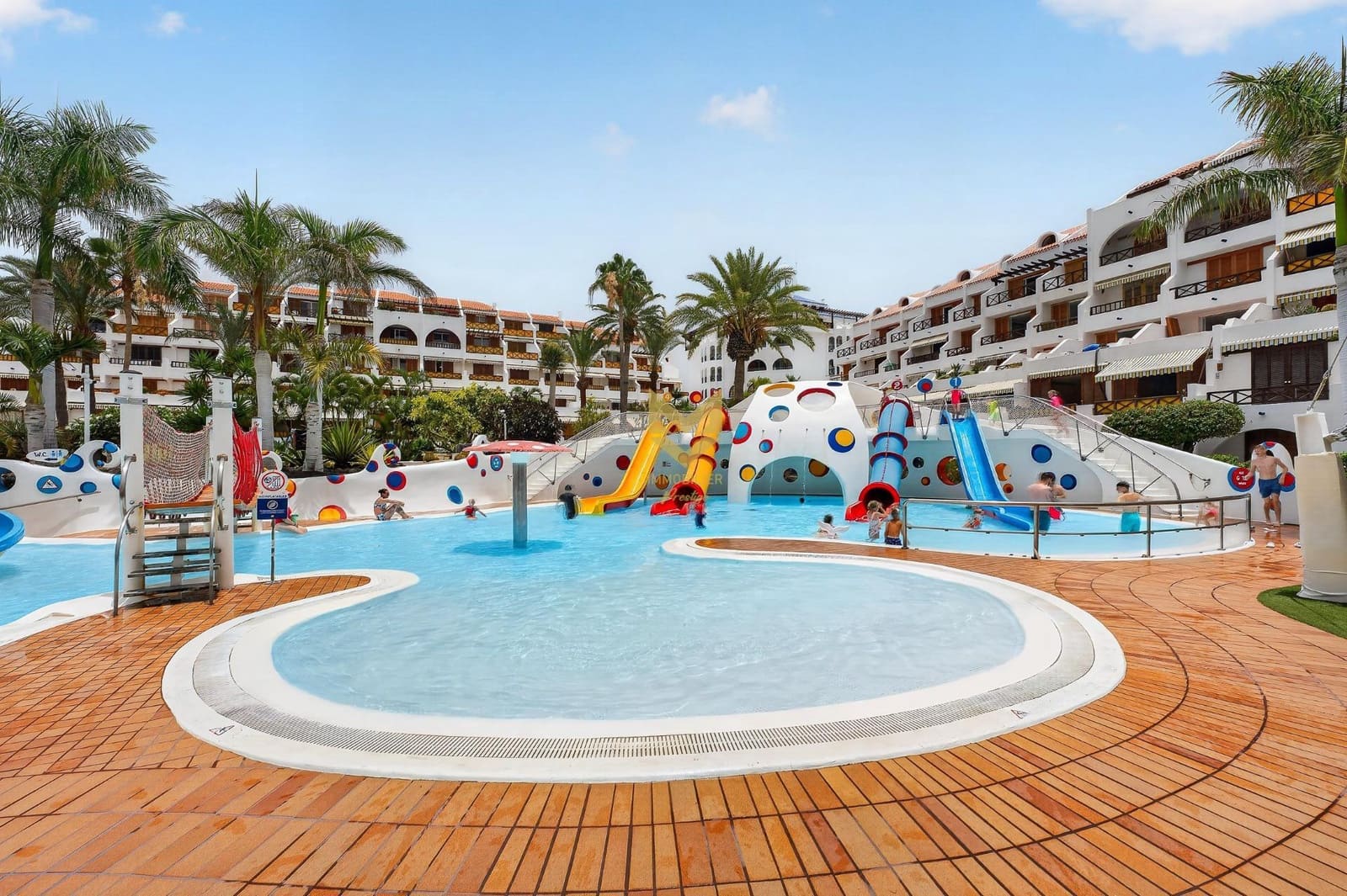 1 chambre Appartement à vendre à Playa de las Americas avec piscine - 465 000 € (Ref: 9945881)