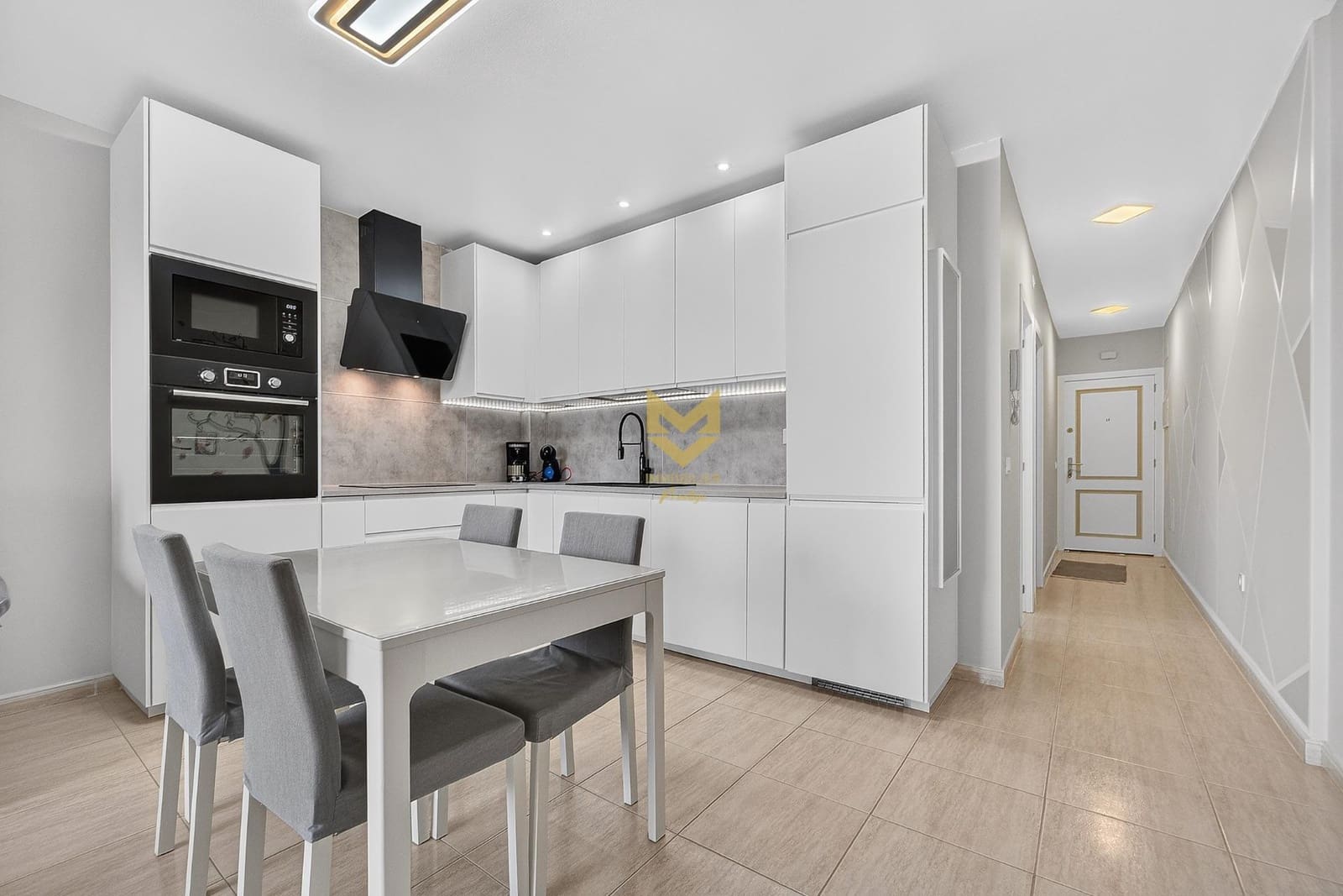 1 chambre Appartement à vendre à Playa San Juan avec garage - 249 000 € (Ref: 9958100)