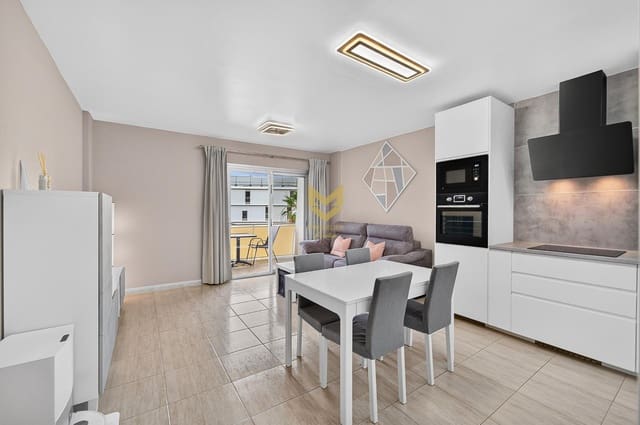 1 chambre Appartement à vendre à Playa San Juan, Guía de Isora avec garage - 249 000 € (Ref: 9958100)