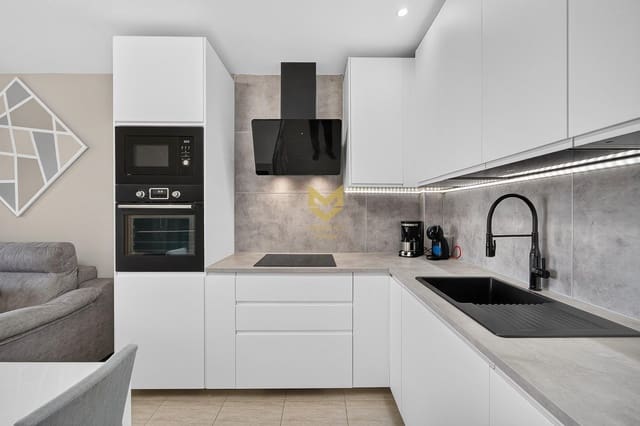 1 chambre Appartement à vendre à Playa San Juan, Guía de Isora avec garage - 249 000 € (Ref: 9958100)