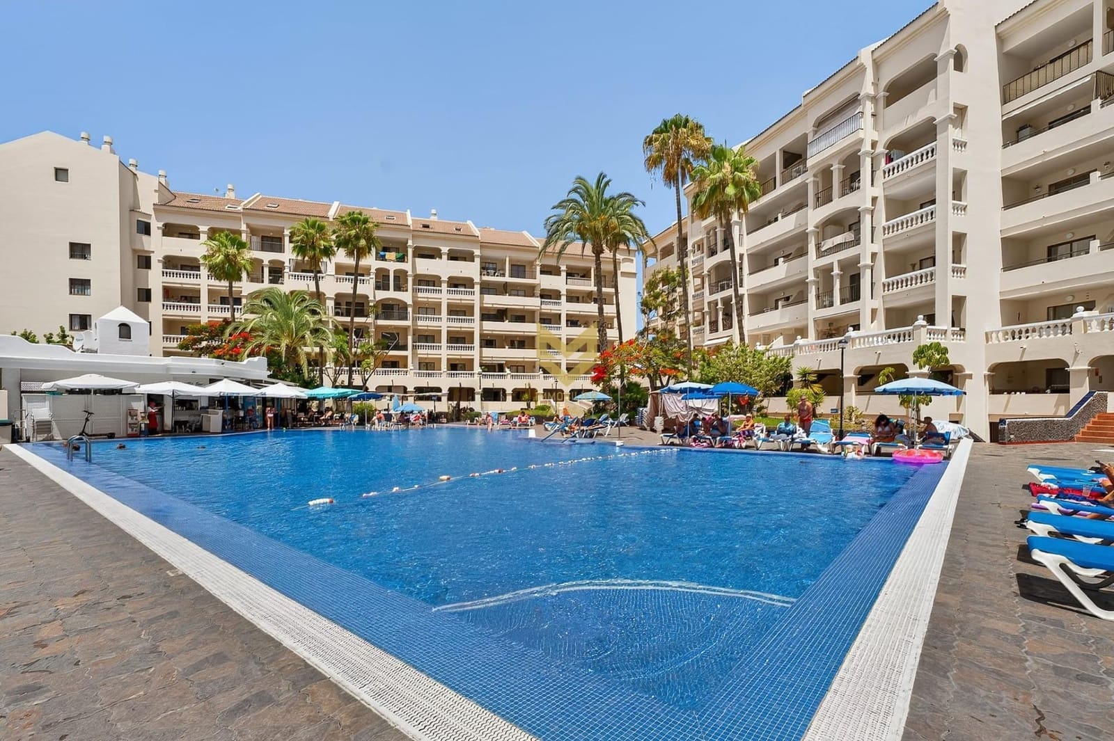 1 quarto Apartamento para venda em Los Cristianos com piscina - 295 000 € (Ref: 9965388)