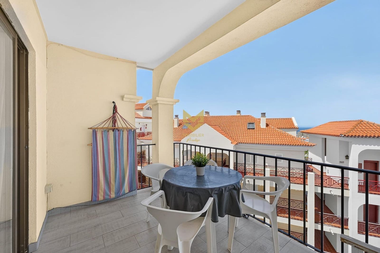 1 quarto Apartamento para venda em Los Cristianos com piscina - 295 000 € (Ref: 9965388)