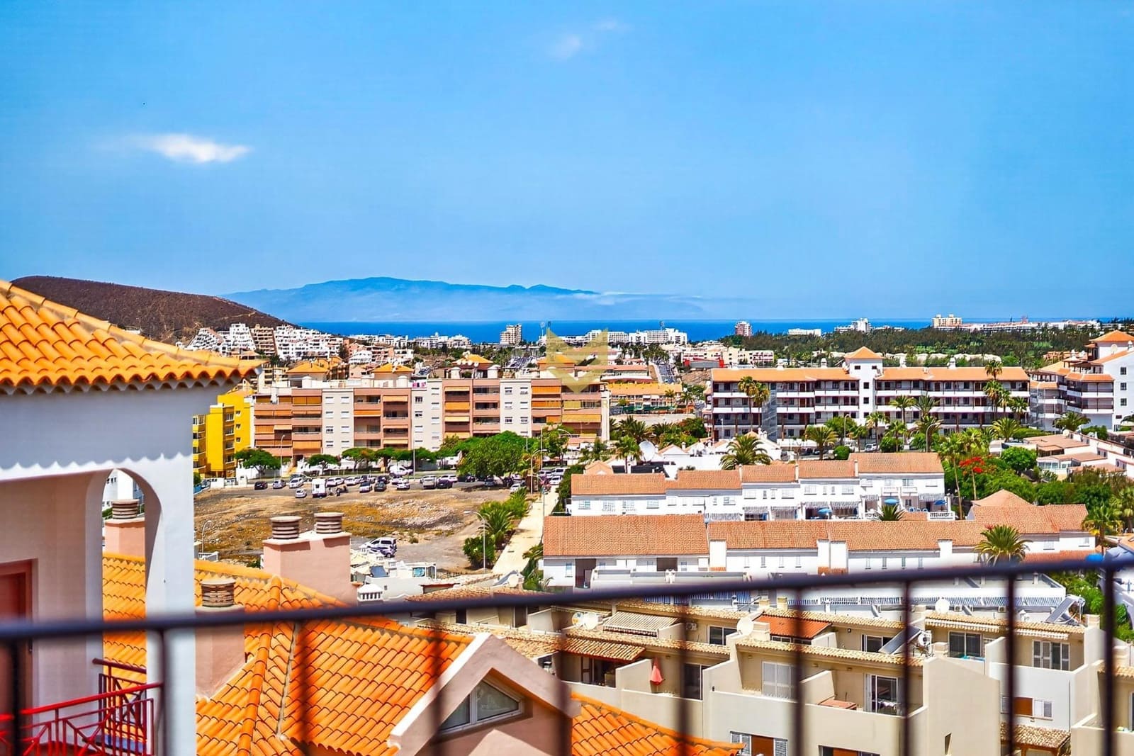 1 quarto Apartamento para venda em Los Cristianos com piscina - 295 000 € (Ref: 9965388)