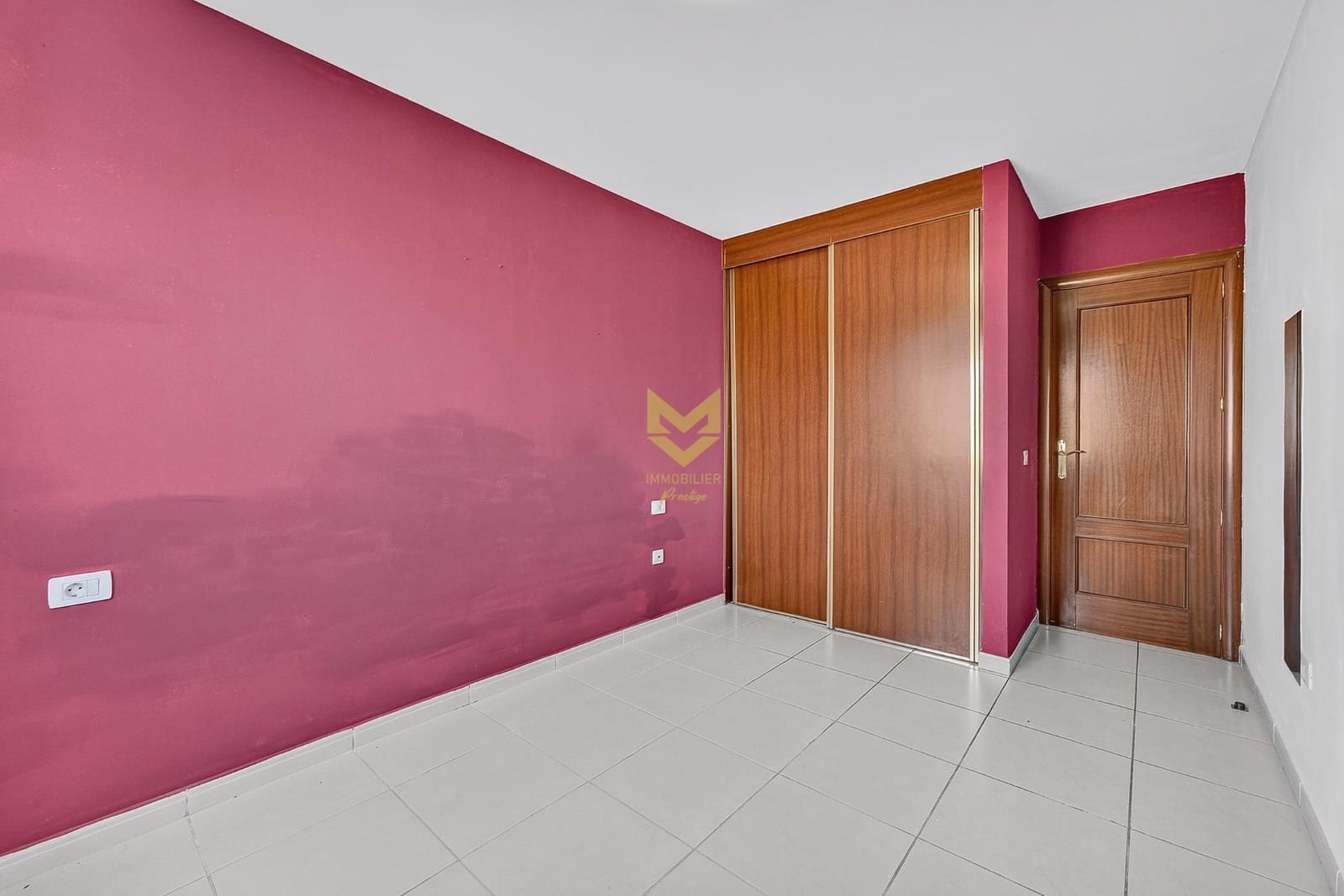 Apartamento de 2 habitaciones en Buzanada en venta - 219.000 € (Ref: 9975570)