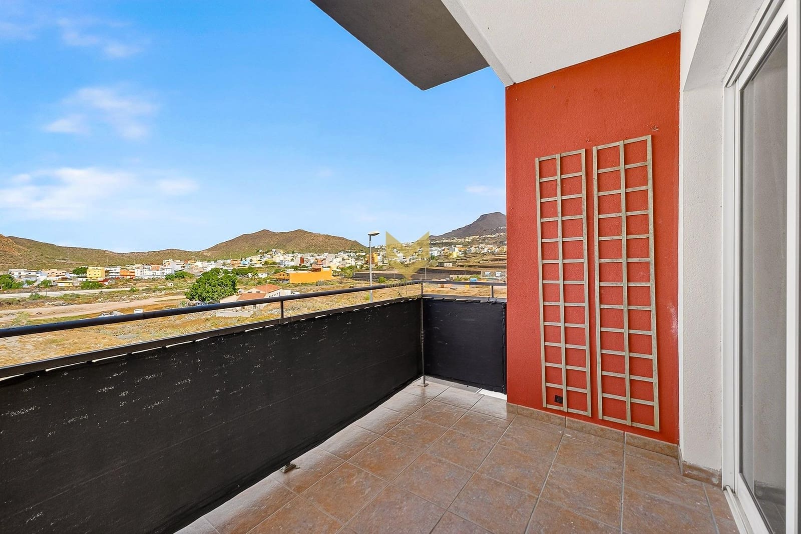 Apartamento de 2 habitaciones en Buzanada en venta - 219.000 € (Ref: 9975570)