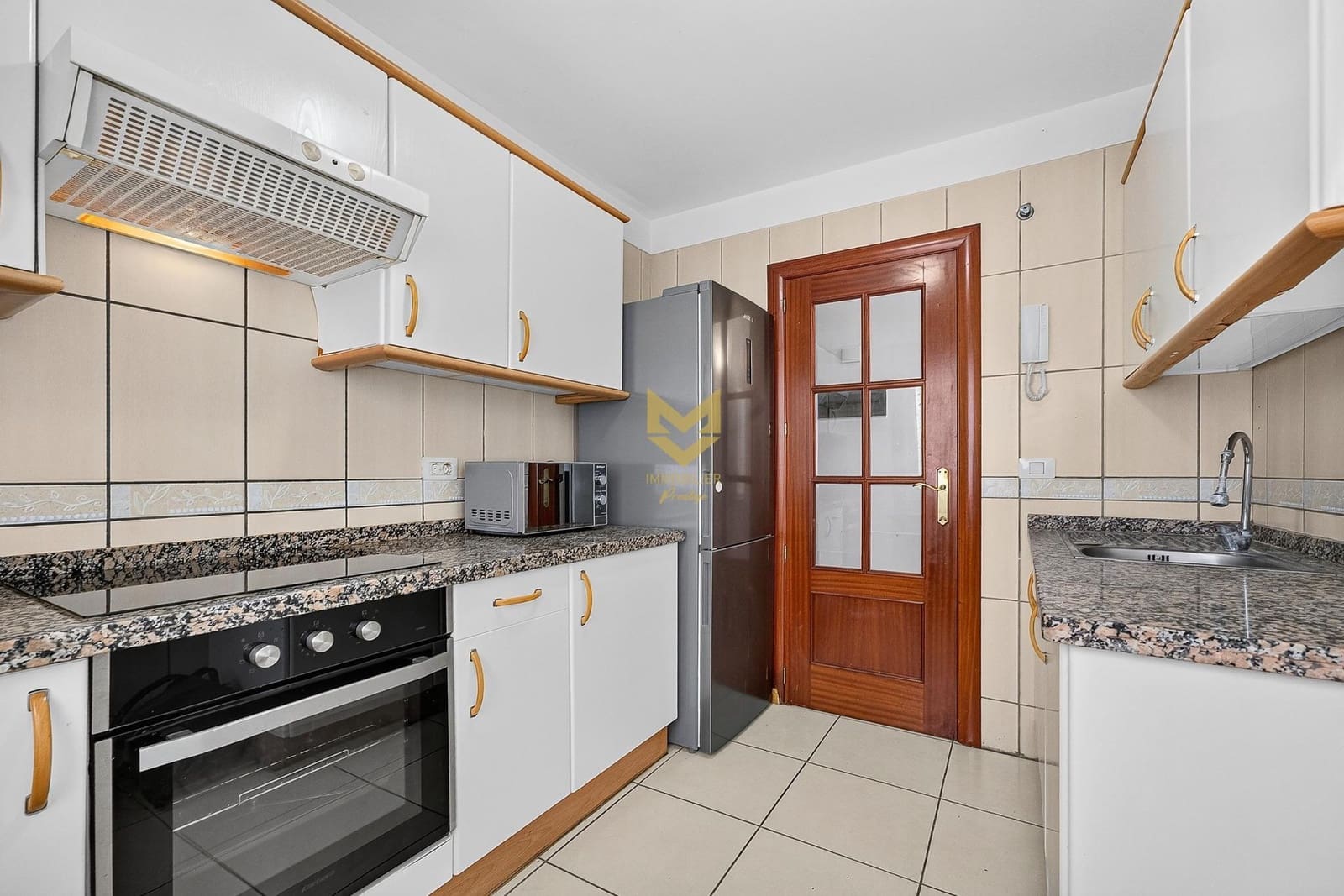 Apartamento de 2 habitaciones en Buzanada en venta - 219.000 € (Ref: 9975570)