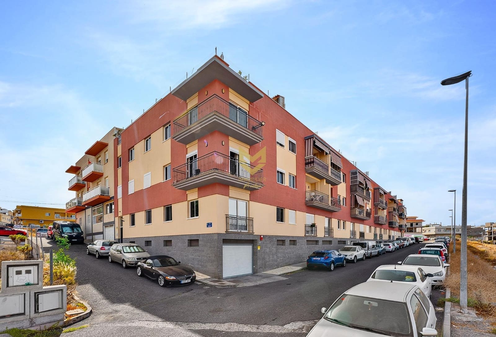 Apartamento de 2 habitaciones en Buzanada en venta - 219.000 € (Ref: 9975570)