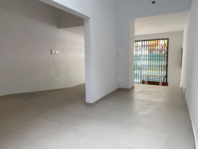 Erhverv til leje i Zona Centro, Santa Cruz de Tenerife - € 2.500 (Ref: 9111790)