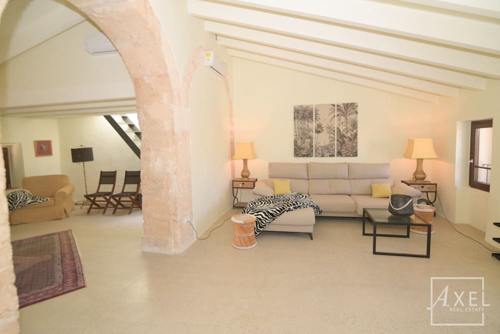 4 soveværelse Byhus til salg i Campos med swimmingpool garage - € 1.500.000 (Ref: 9246493)