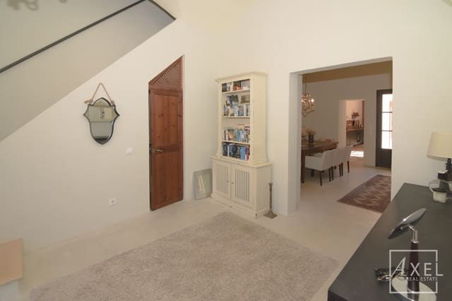 4 soverom Hus til salgs i Campos med svømmebasseng garasje - € 1 500 000 (Ref: 9246493)