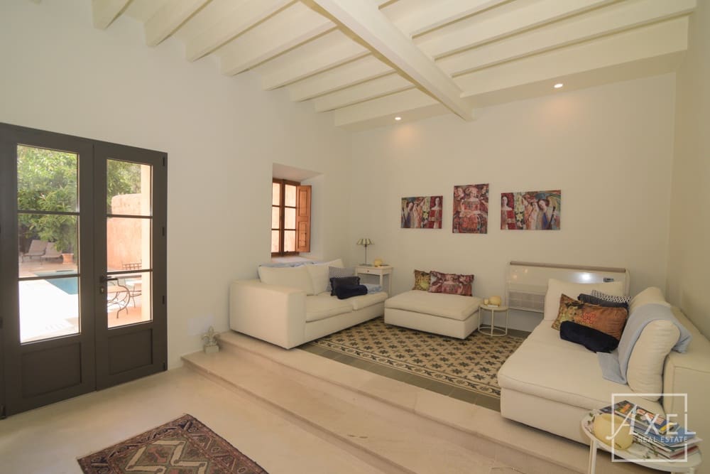 4 soveværelse Byhus til salg i Campos med swimmingpool garage - € 1.500.000 (Ref: 9246493)