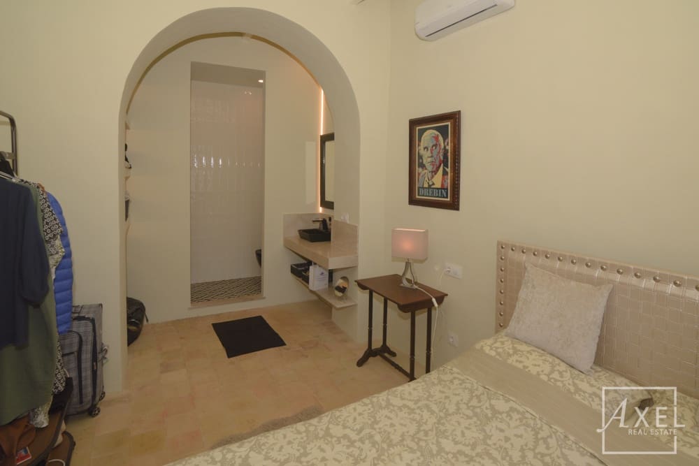 4 soveværelse Byhus til salg i Campos med swimmingpool garage - € 1.500.000 (Ref: 9246493)