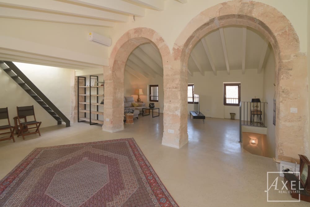 4 soveværelse Byhus til salg i Campos med swimmingpool garage - € 1.500.000 (Ref: 9246493)