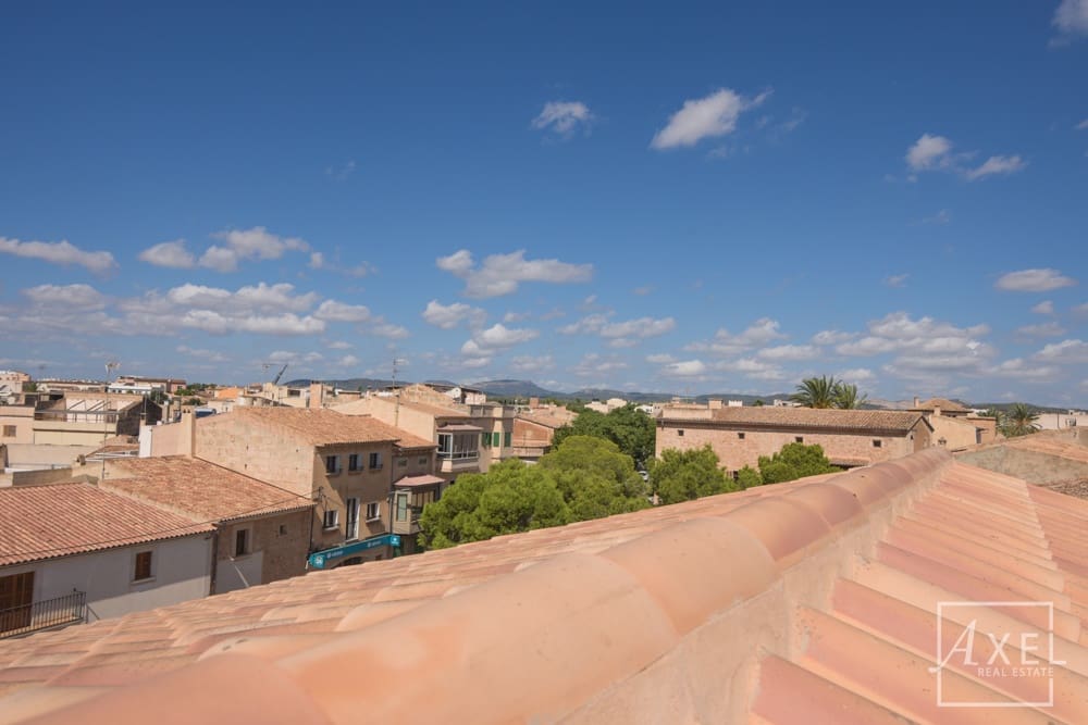 4 soveværelse Byhus til salg i Campos med swimmingpool garage - € 1.500.000 (Ref: 9246493)