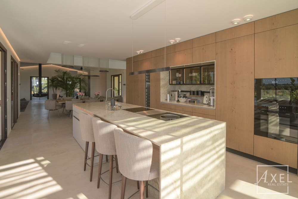 3 slaapkamer Finca/Landhuis te koop in Llucmajor met zwembad - € 6.300.000 (Ref: 9300752)