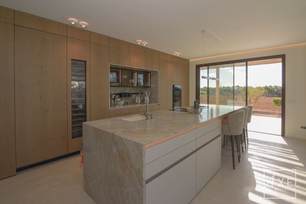 3 slaapkamer Finca/Landhuis te koop in Llucmajor met zwembad - € 6.300.000 (Ref: 9300752)