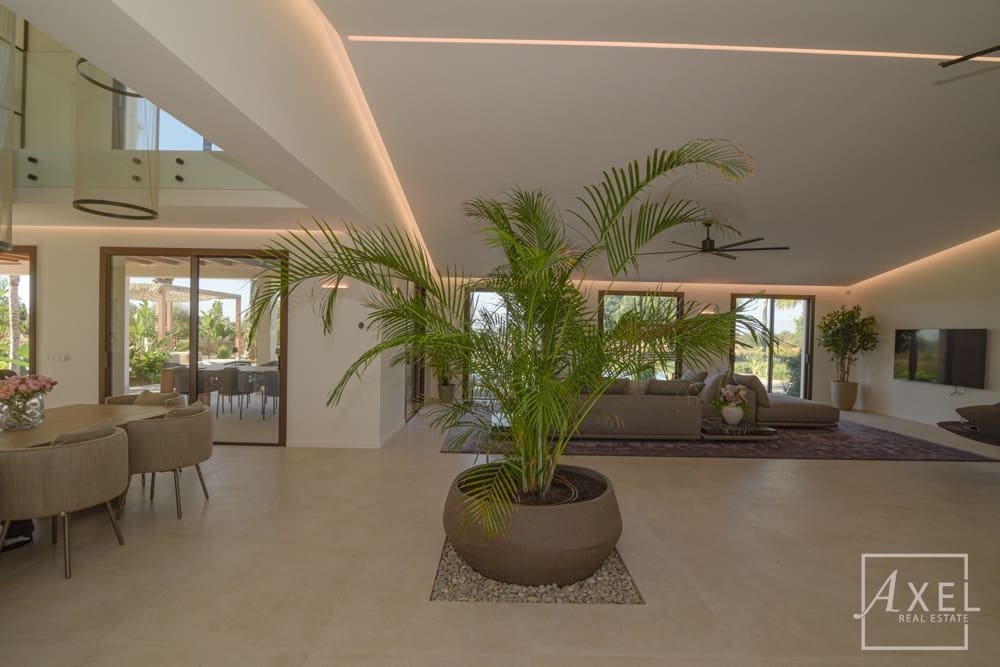 3 slaapkamer Finca/Landhuis te koop in Llucmajor met zwembad - € 6.300.000 (Ref: 9300752)