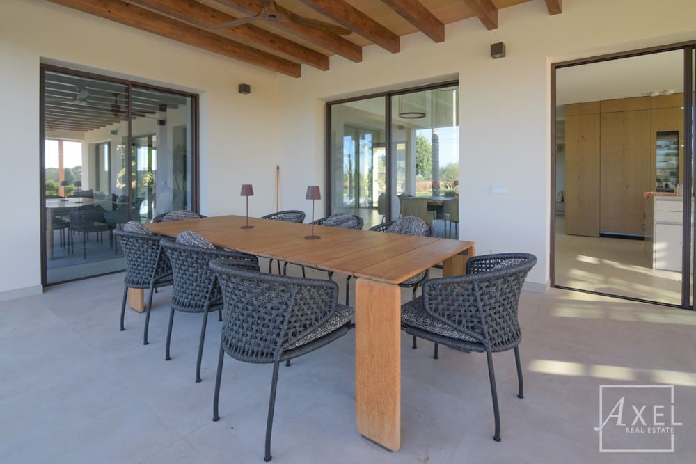 3 slaapkamer Finca/Landhuis te koop in Llucmajor met zwembad - € 6.300.000 (Ref: 9300752)