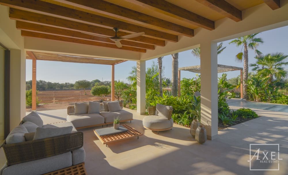 3 slaapkamer Finca/Landhuis te koop in Llucmajor met zwembad - € 6.300.000 (Ref: 9300752)