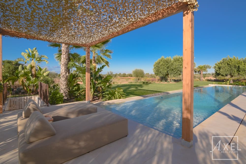 3 slaapkamer Finca/Landhuis te koop in Llucmajor met zwembad - € 6.300.000 (Ref: 9300752)