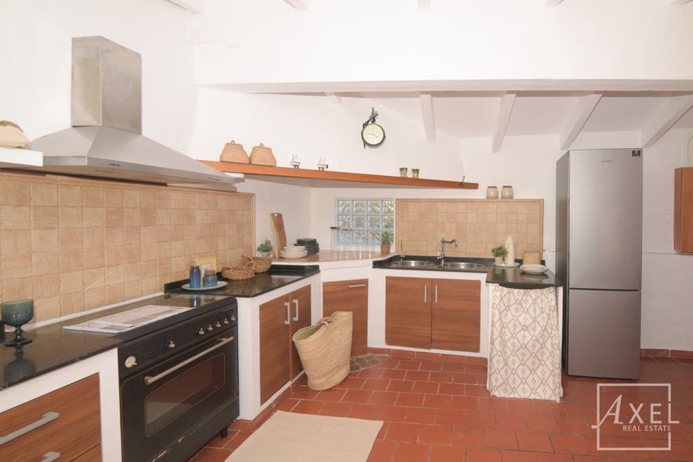 2 slaapkamer Finca/Landhuis te koop in Campos met zwembad garage - € 550.000 (Ref: 9349152)