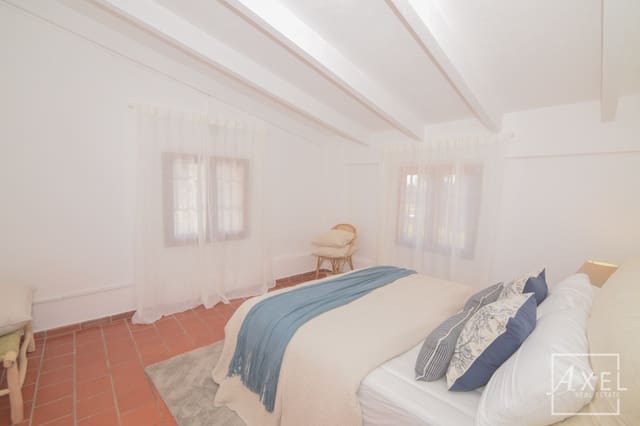 2 slaapkamer Finca/Landhuis te koop in Campos met zwembad garage - € 550.000 (Ref: 9349152)