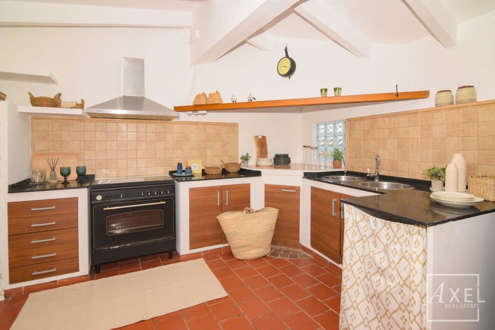2 slaapkamer Finca/Landhuis te koop in Campos met zwembad garage - € 550.000 (Ref: 9349152)