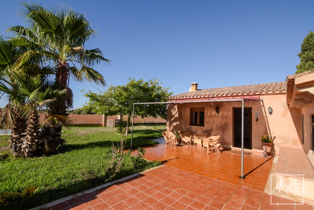 2 slaapkamer Finca/Landhuis te koop in Campos met zwembad garage - € 550.000 (Ref: 9349152)