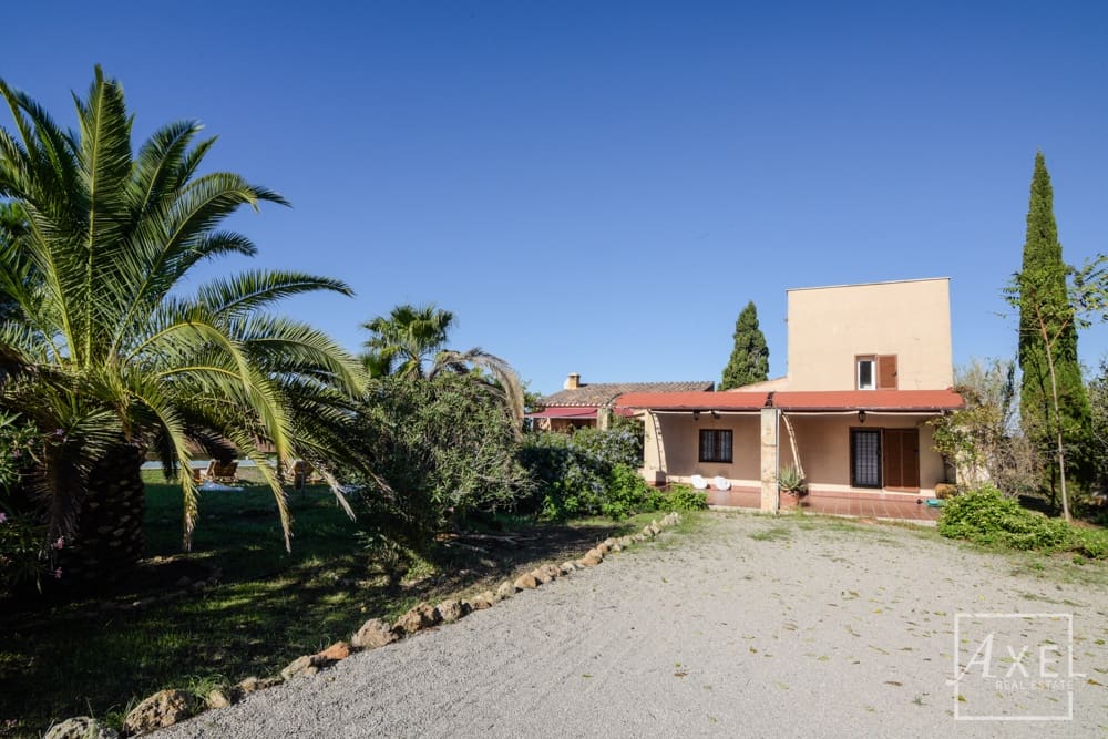 2 slaapkamer Finca/Landhuis te koop in Campos met zwembad garage - € 550.000 (Ref: 9349152)