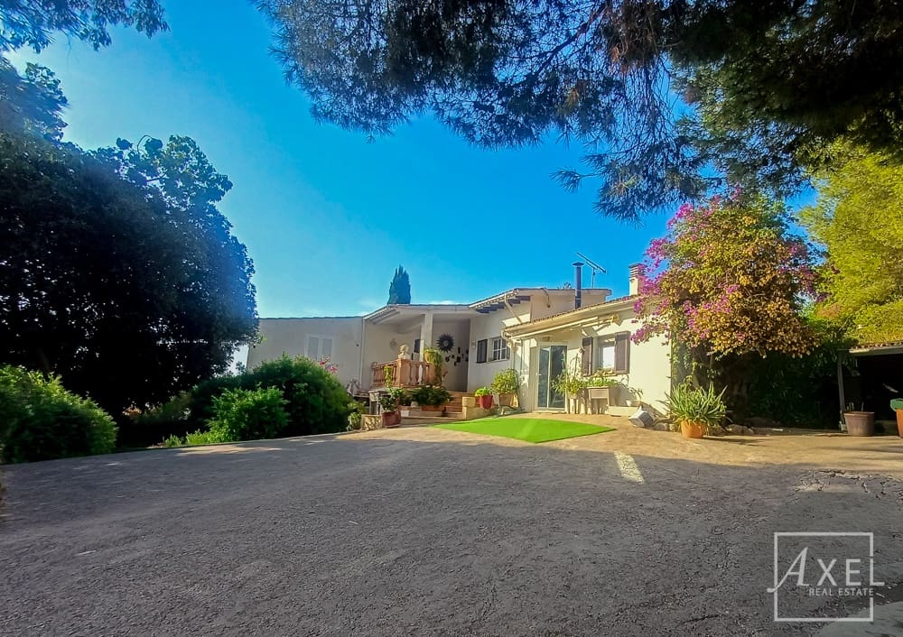 6 bedroom Finca/Country House for sale in Palma de Mallorca with pool - € 1,395,000 (Ref: 9355585)