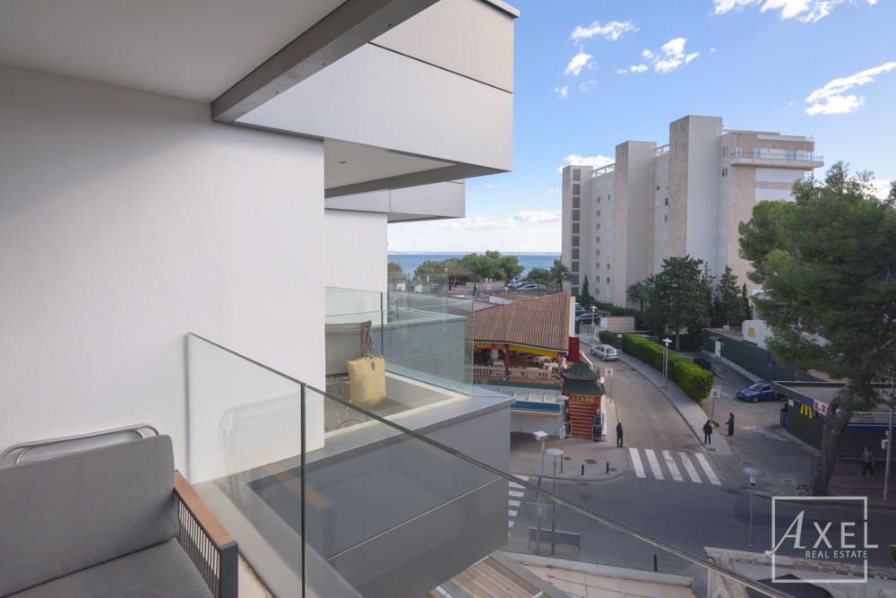 1 soveværelse Penthouse til salg i Palmanova med swimmingpool - € 449.000 (Ref: 9407988)