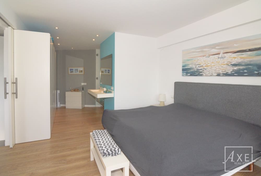 1 soveværelse Penthouse til salg i Palmanova med swimmingpool - € 449.000 (Ref: 9407988)