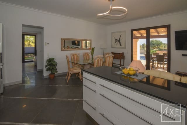 4 soveværelse Finca/Landehus til salg i Llucmajor med swimmingpool - € 860.000 (Ref: 9419106)