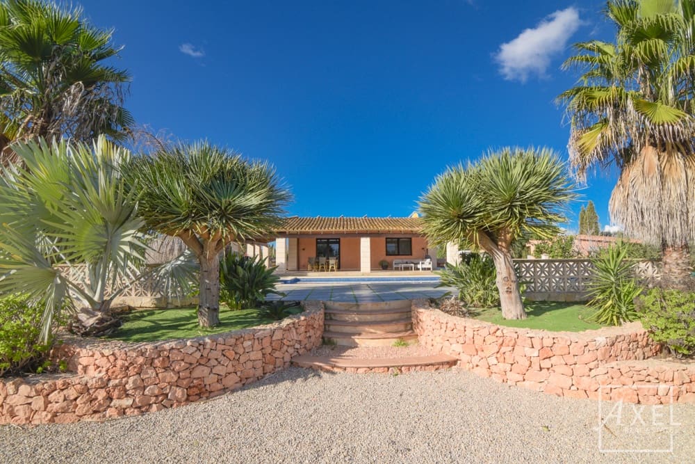 4 Zimmer Finca/Landgut zu verkaufen in Llucmajor mit Pool - 860.000 € (Ref: 9419106)