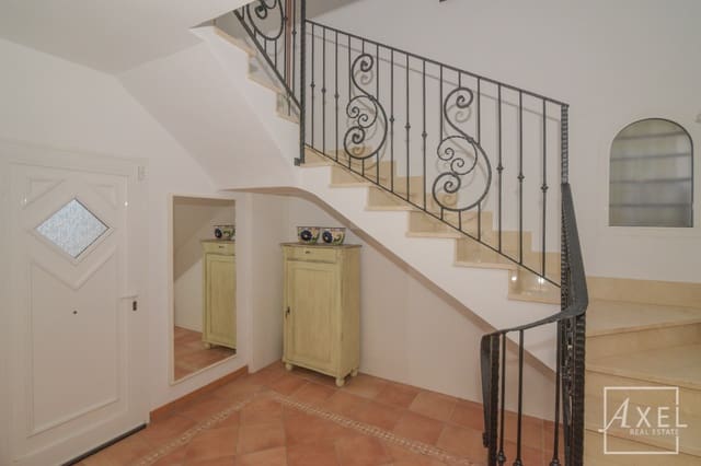 6 slaapkamer Villa te koop in Llucmajor met zwembad - € 1.200.000 (Ref: 9426960)