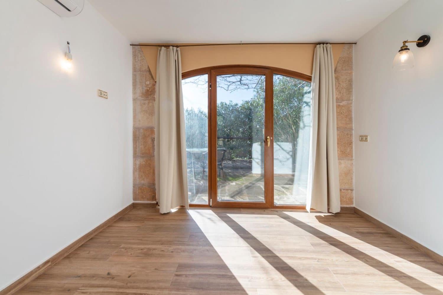 3 slaapkamer Finca/Landhuis te koop in Llucmajor met zwembad - € 635.000 (Ref: 9481914)