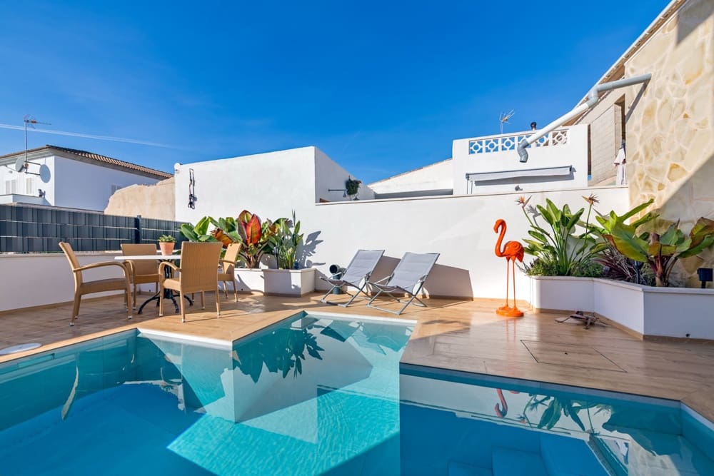 2 slaapkamer Huis te koop in Campos met zwembad - € 980.000 (Ref: 9520696)