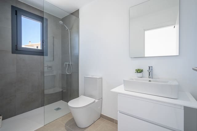 Casa de 2 habitaciones en Manacor en venta con piscina - 748.000 € (Ref: 9694896)