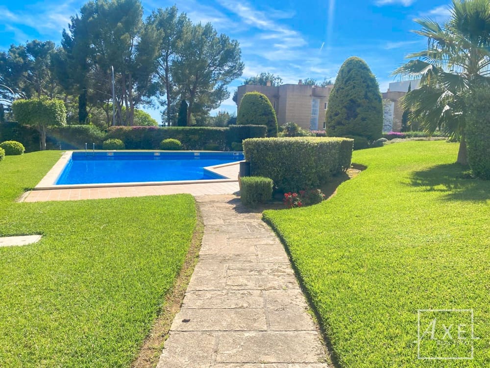3 bedroom Flat for sale in Palma de Mallorca with pool - € 1,500,000 (Ref: 9928948)