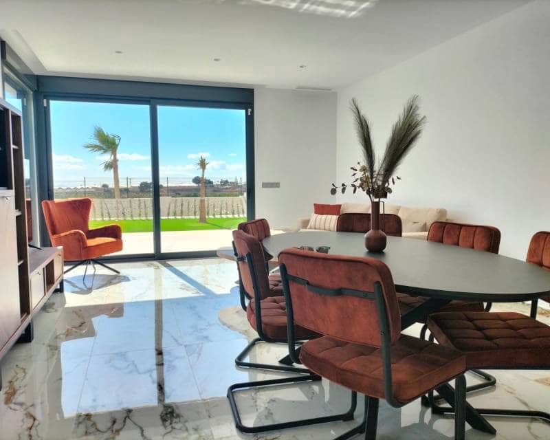 3 slaapkamer Villa te koop in Pinar de Campoverde met zwembad - € 399.000 (Ref: 7479192)