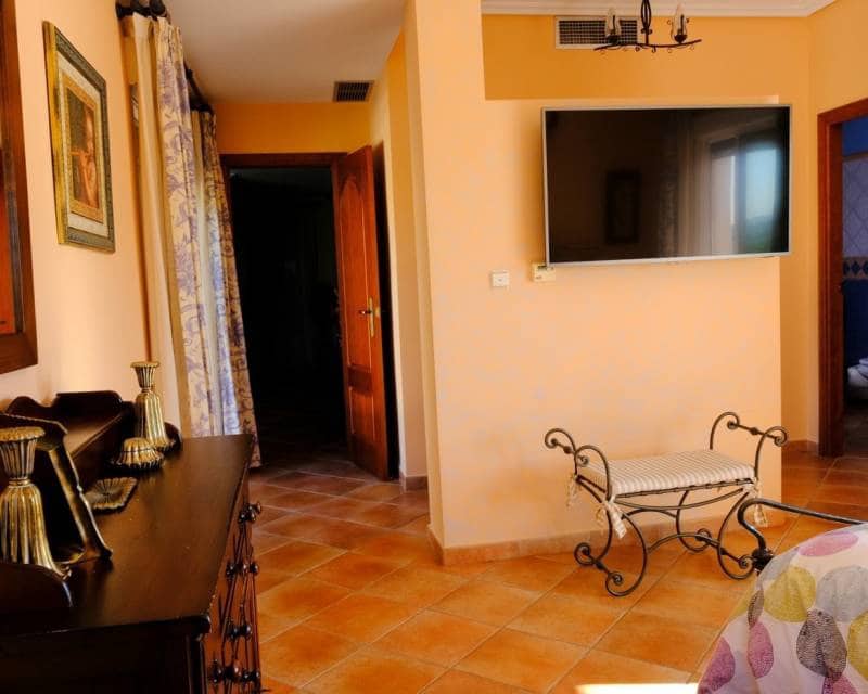 4 makuuhuone Maalaistalo myytävänä paikassa Orihuela - 675 000 € (Ref: 8113772)