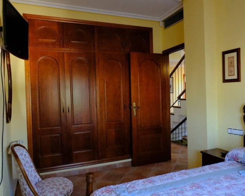 4 makuuhuone Maalaistalo myytävänä paikassa Orihuela - 675 000 € (Ref: 8113772)