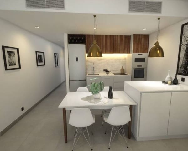 Chalet de 3 habitaciones en Centro, Los Alcázares en venta con piscina - 335.000 € (Ref: 8189101)