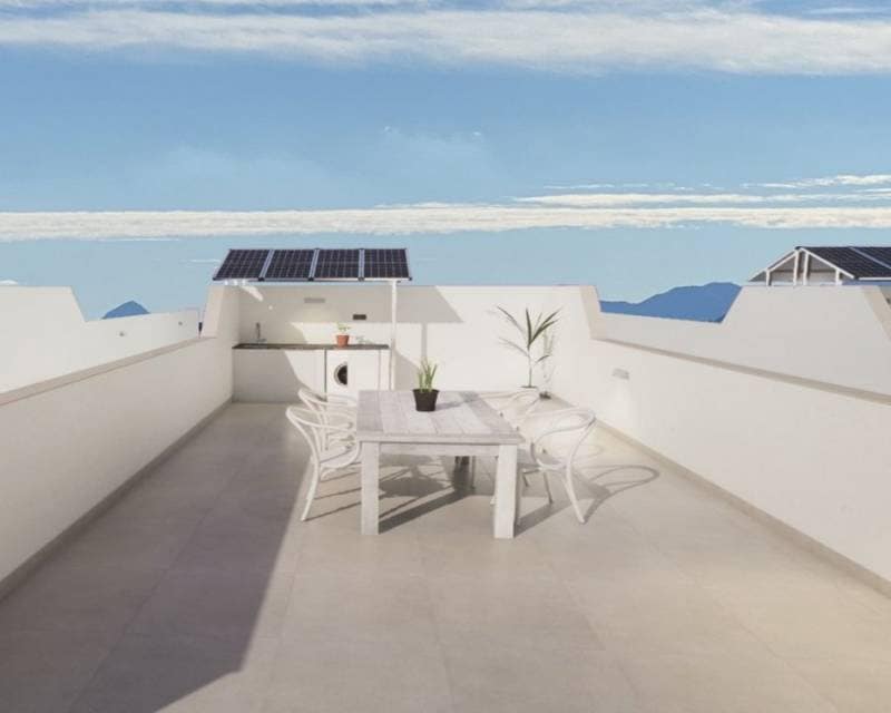 3 makuuhuone Huvila myytävänä paikassa Los Alcazares mukana uima-altaan - 335 000 € (Ref: 8189101)