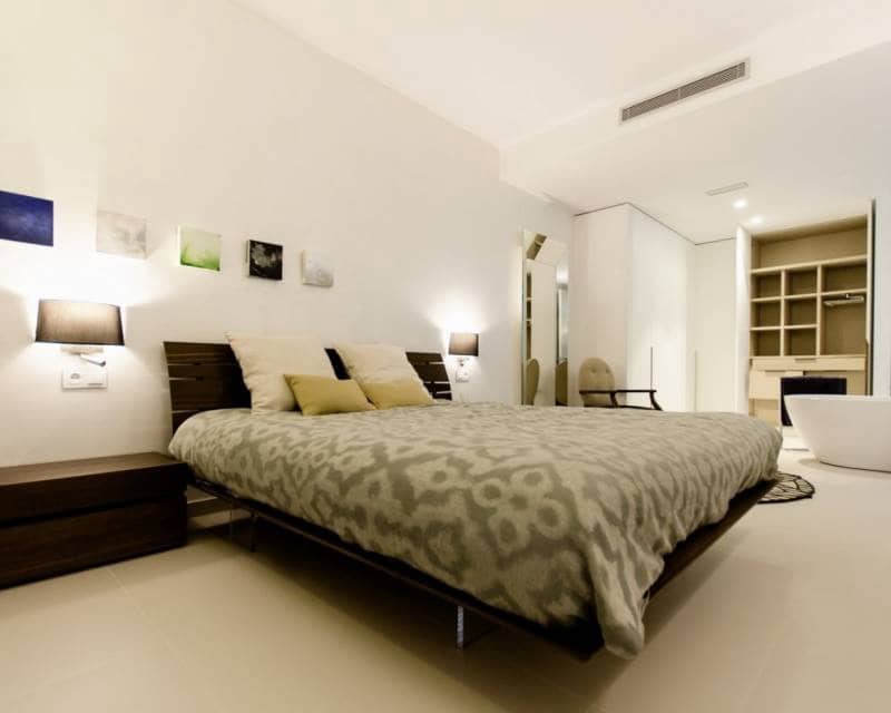 4 bedroom Villa for sale in Campoamor with pool - € 1,175,000 (Ref: 8230011)