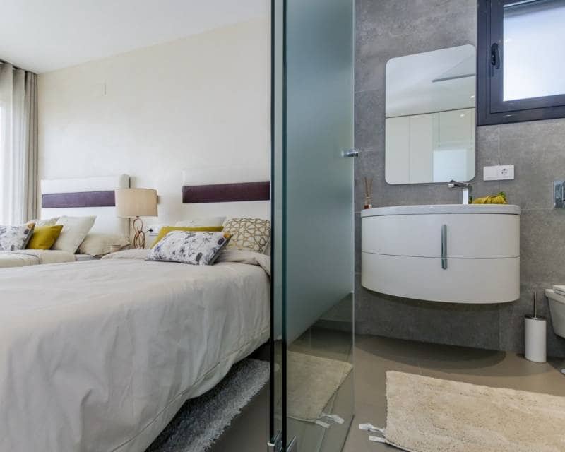 3 soveværelse Villa til salg i Campoamor med swimmingpool - € 1.195.000 (Ref: 8230012)