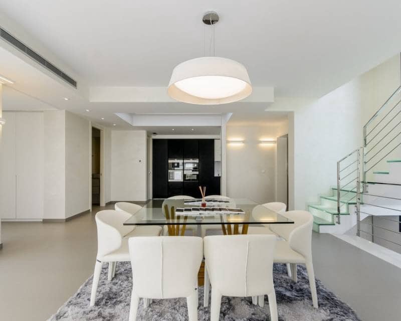 3 soveværelse Villa til salg i Campoamor med swimmingpool - € 1.195.000 (Ref: 8230012)